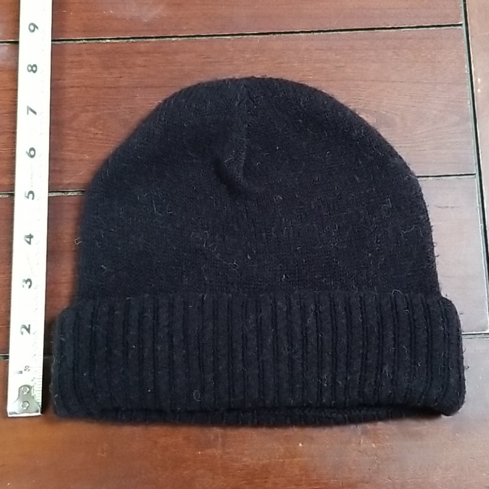 Winter hat - Picture 5 of 6